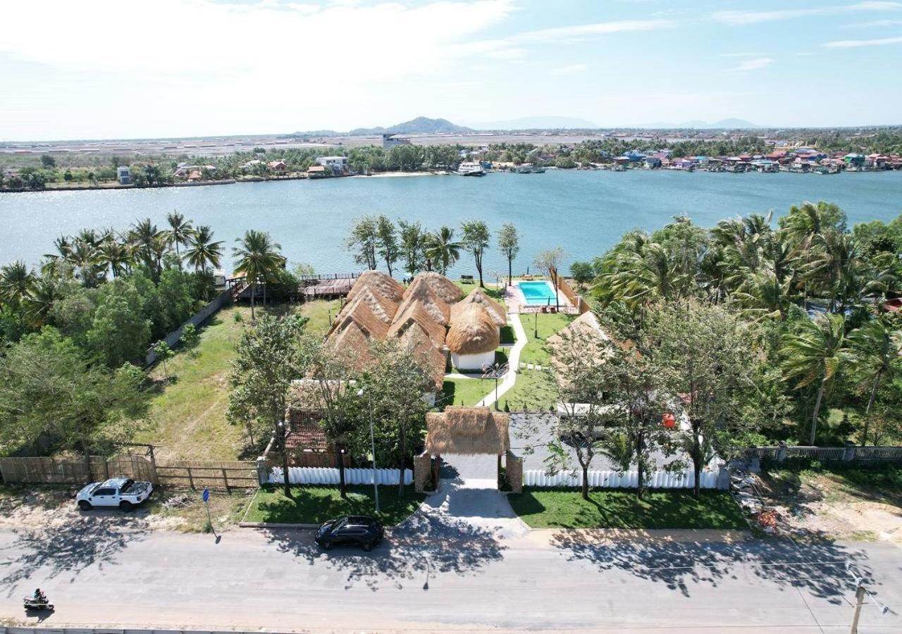 Sea Sand Resort Кампот Экстерьер фото